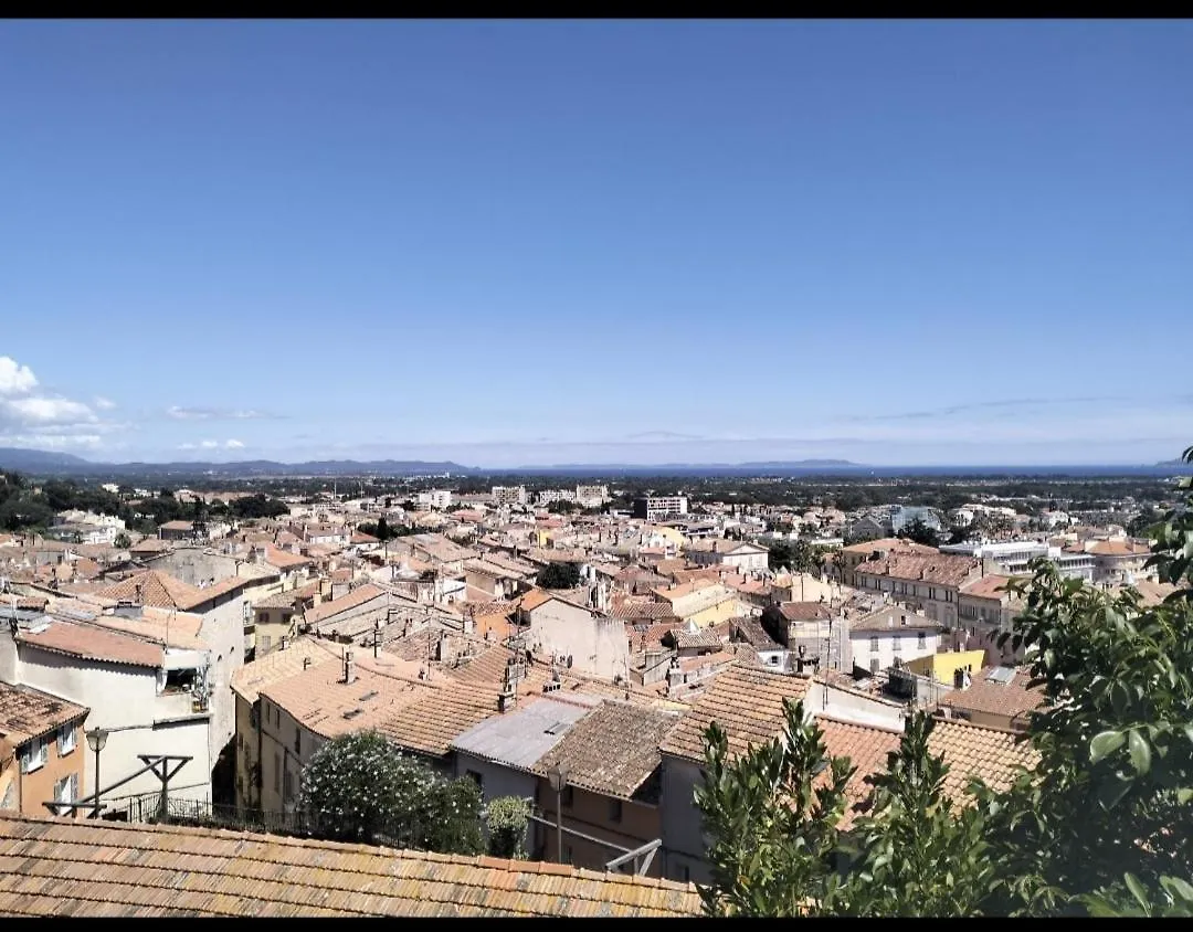 Beau F2 Au Coeur De Hyeres Apartment 0*,  France